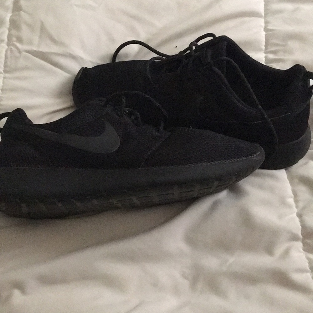 Nike’s size 8.5